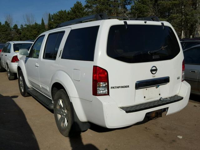 5N1AR18W06C607074 - 2006 NISSAN PATHFINDER WHITE photo 3