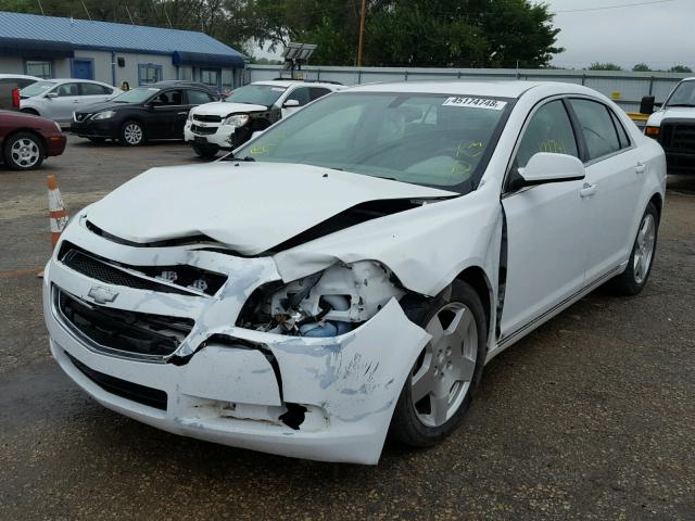 1G1ZJ577X9F192597 - 2009 CHEVROLET MALIBU 2LT WHITE photo 2