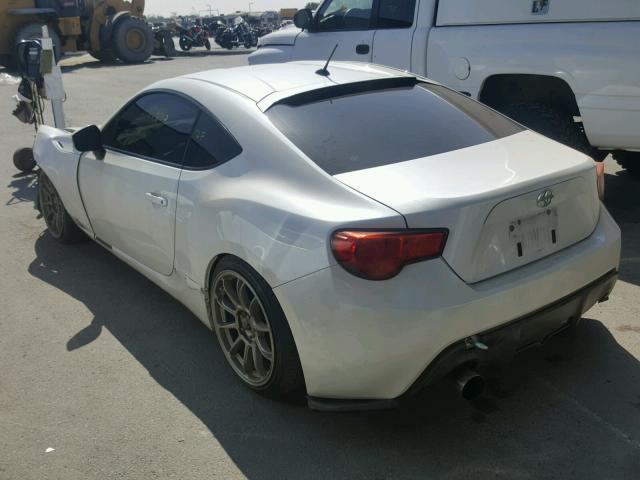 JF1ZNAA17D1724456 - 2013 TOYOTA SCION FR-S WHITE photo 3