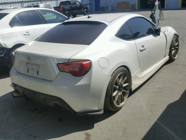 JF1ZNAA17D1724456 - 2013 TOYOTA SCION FR-S WHITE photo 4