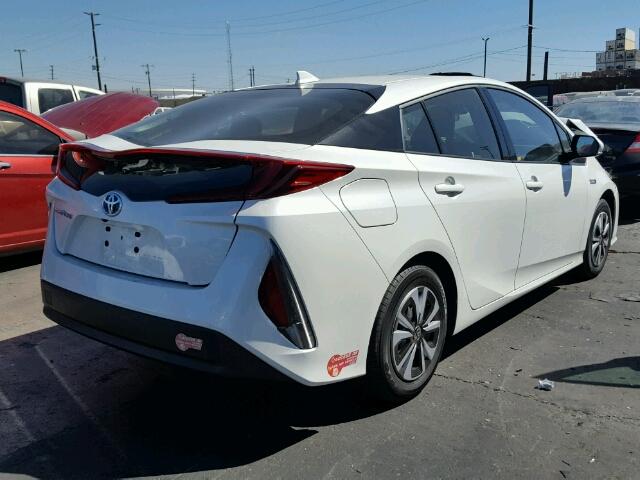 JTDKARFP4H3065281 - 2017 TOYOTA PRIUS PRIM WHITE photo 4