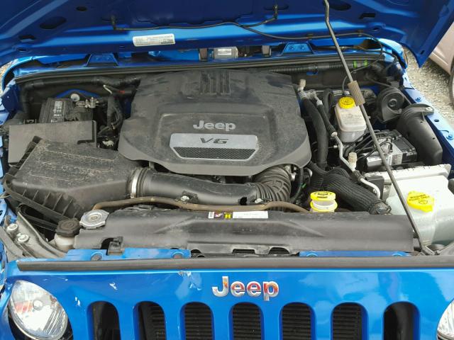 1C4BJWDG4FL766207 - 2015 JEEP WRANGLER U BLUE photo 7