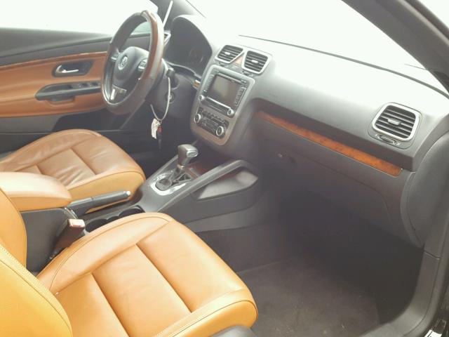 WVWFA7AH0AV018782 - 2010 VOLKSWAGEN EOS LUX 黑色 照片 5