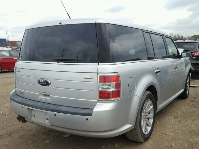 2FMGK5CC0BBD00100 - 2011 FORD FLEX SEL SILVER photo 4