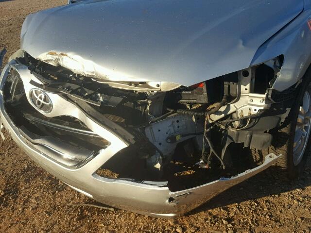 4T1BF3EK1BU144750 - 2011 TOYOTA CAMRY BASE SILVER photo 9