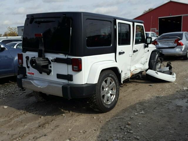 1C4BJWEG2HL688687 - 2017 JEEP WRANGLER U WHITE photo 4