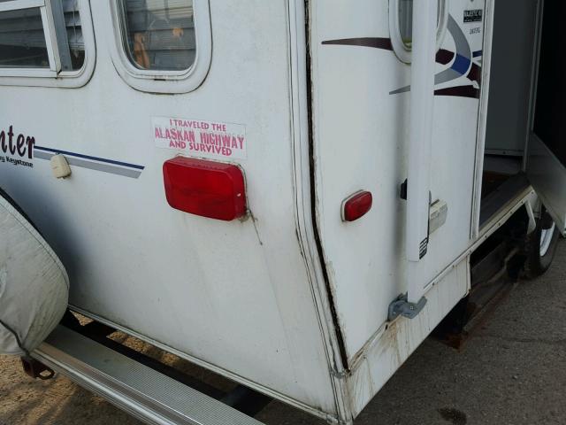 4YDF2622721200537 - 2001 KEYSTONE SPRINTER WHITE photo 10