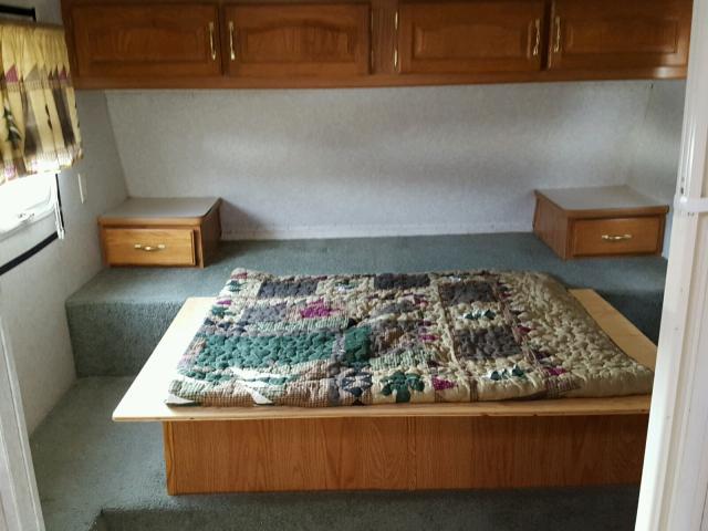 4YDF2622721200537 - 2001 KEYSTONE SPRINTER WHITE photo 7