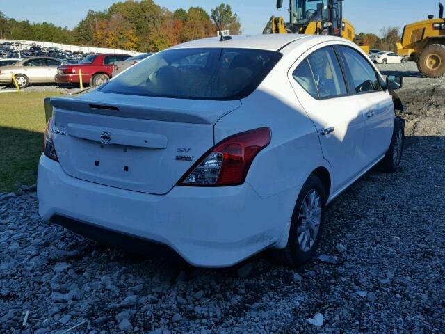 3N1CN7AP6HL848873 - 2017 NISSAN VERSA S WHITE photo 4