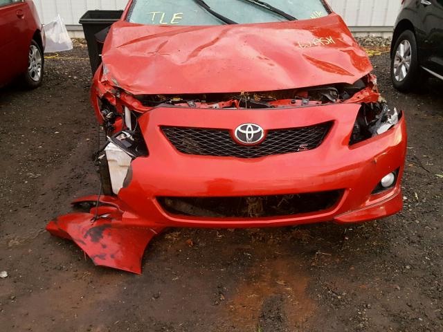 1NXBU4EE7AZ293944 - 2010 TOYOTA COROLLA BA RED photo 7