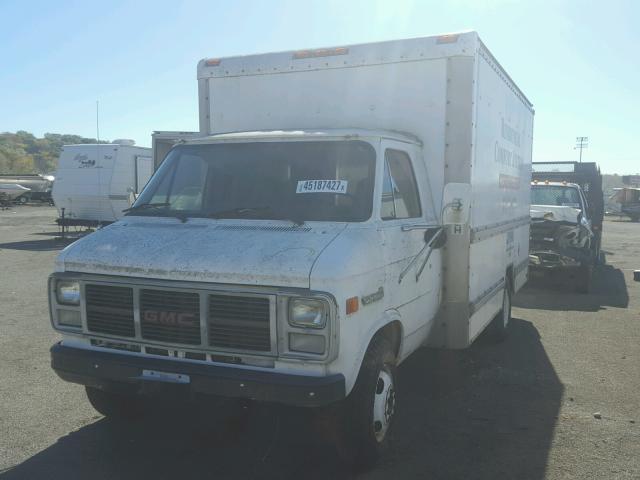 2GDHG31K0K4502895 - 1989 GMC CUTAWAY VA WHITE photo 2