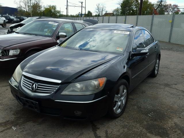 JH4KB16585C018889 - 2005 ACURA RL BLACK photo 2