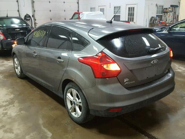 1FADP3K23DL106496 - 2013 FORD FOCUS SE GRAY photo 3