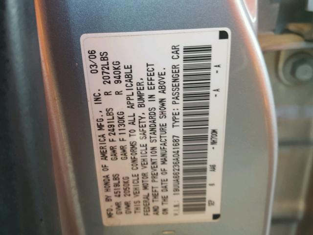 19UUA66236A041687 - 2006 ACURA 3.2TL SILVER photo 10