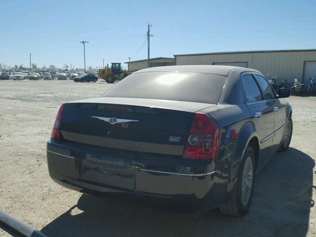 2C3CA4CD9AH158094 - 2010 CHRYSLER 300 TOURIN BLACK photo 4