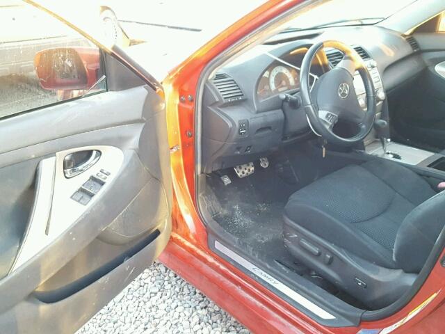 4T1BF3EKXBU679740 - 2011 TOYOTA CAMRY RED photo 9