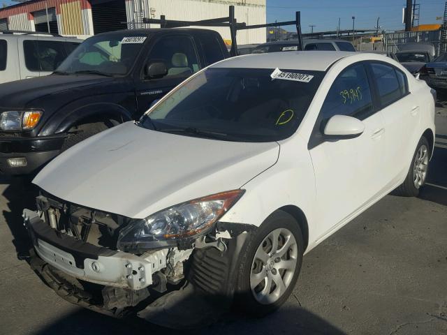 JM1BL1TF1D1734636 - 2013 MAZDA 3 I WHITE photo 2