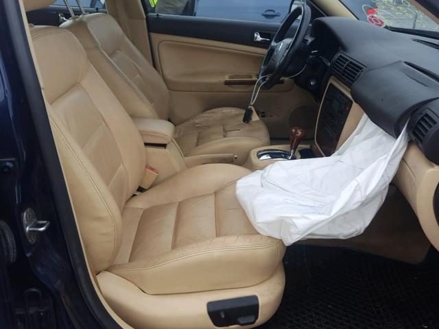 WVWRH63B32P290437 - 2002 VOLKSWAGEN PASSAT GLX BLUE photo 5