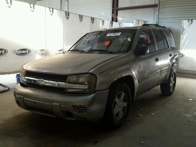 1GNDS13SX22257194 - 2002 CHEVROLET TRAILBLAZE SILVER photo 2