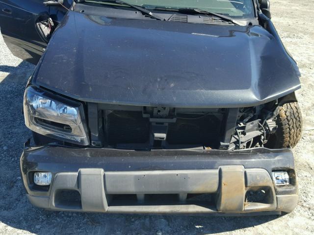 1GNDS13S442398507 - 2004 CHEVROLET TRAILBLAZE GRAY photo 7