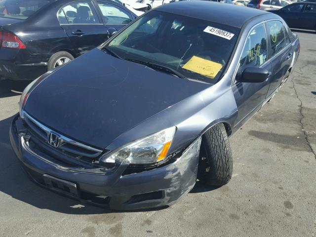 1HGCM56386A110654 - 2006 HONDA ACCORD SE GRAY photo 2