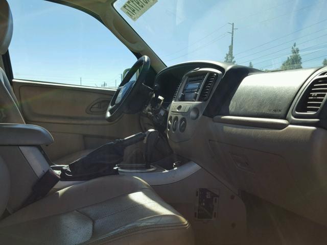 4F2YZ04135KM65895 - 2005 MAZDA TRIBUTE GRAY photo 5