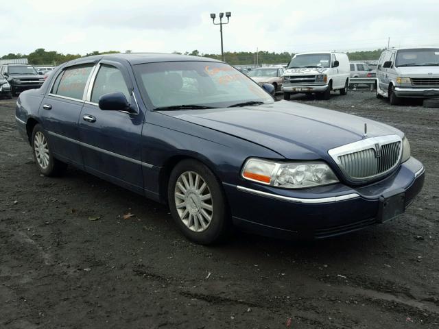 1LNHM82W93Y627594 - 2003 LINCOLN TOWN CAR S BLUE photo 1