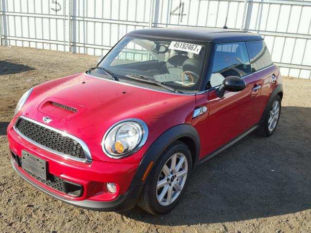 WMWSV3C54CT385372 - 2012 MINI COOPER S RED photo 2