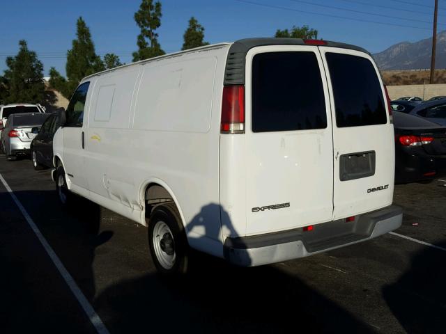 1GCGG25R421224530 - 2002 CHEVROLET EXPRESS G2 WHITE photo 3