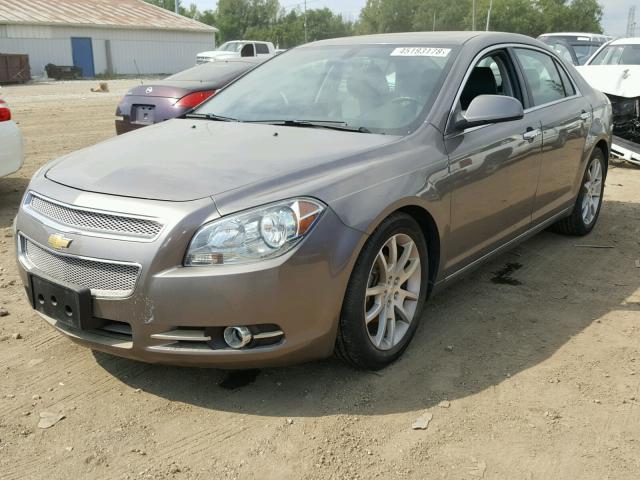 1G1ZG5E78CF352565 - 2012 CHEVROLET MALIBU LTZ 棕色 照片 2