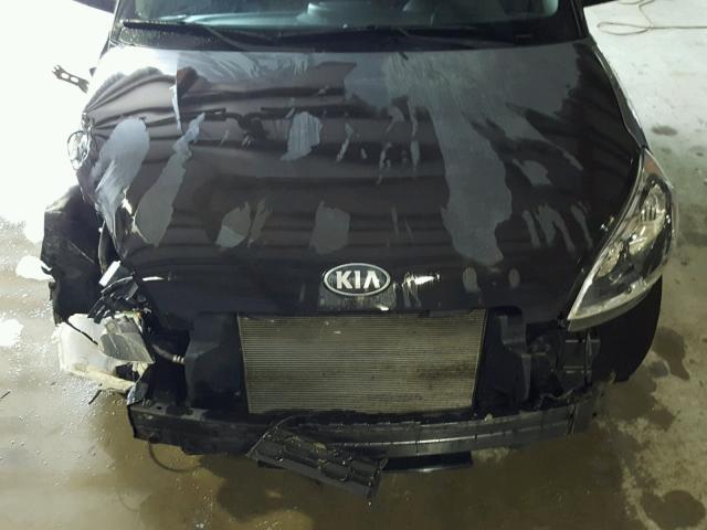 KNDJT2A55D7534285 - 2013 KIA SOUL GRAY photo 7