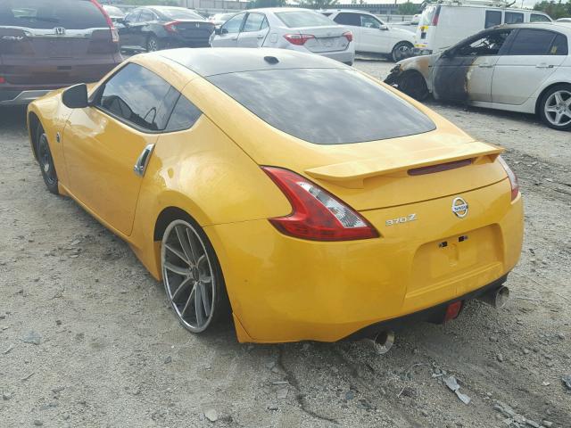 JN1AZ44E49M409022 - 2009 NISSAN 370Z YELLOW photo 3