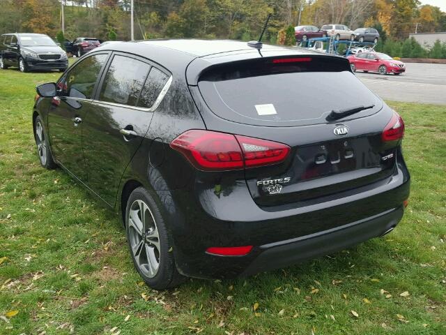 KNAFX5A82G5545618 - 2016 KIA FORTE Чорний фото 3