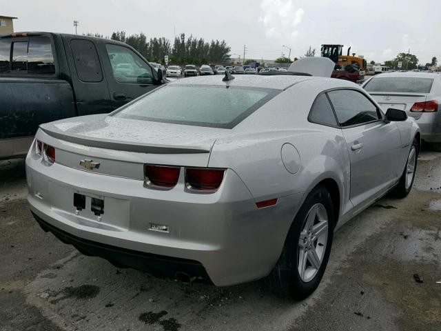 2G1FB1E35C9183041 - 2012 CHEVROLET CAMARO SILVER photo 4