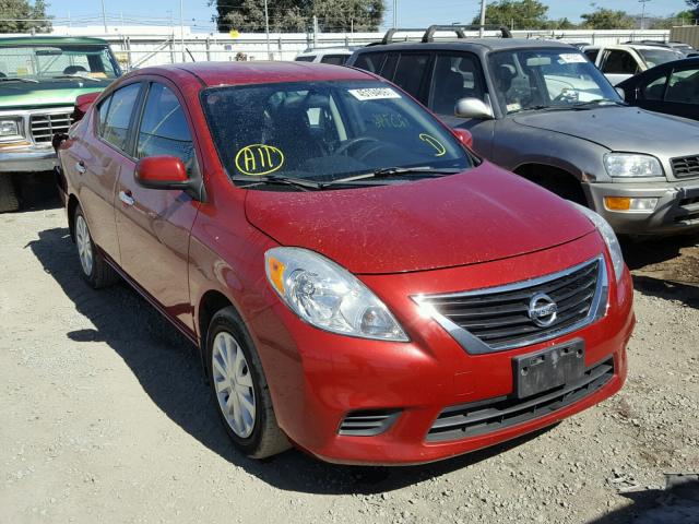 3N1CN7AP0DL872273 - 2013 NISSAN VERSA RED photo 1