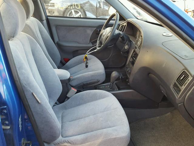 KMHDN46D85U030914 - 2005 HYUNDAI ELANTRA GL BLUE photo 5