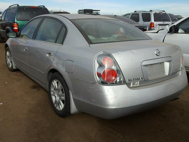 1N4AL11D65C348349 - 2005 NISSAN ALTIMA SILVER photo 3