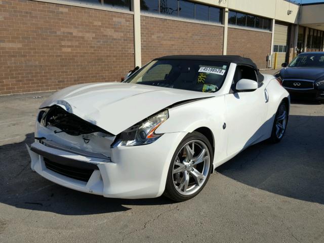 JN1AZ4FH4CM370317 - 2012 NISSAN 370Z BASE WHITE photo 2