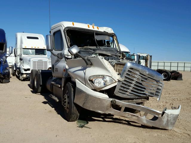 3AKJGEDV6FDGJ3464 - 2015 FREIGHTLINER CASCADIA 1 WHITE photo 1