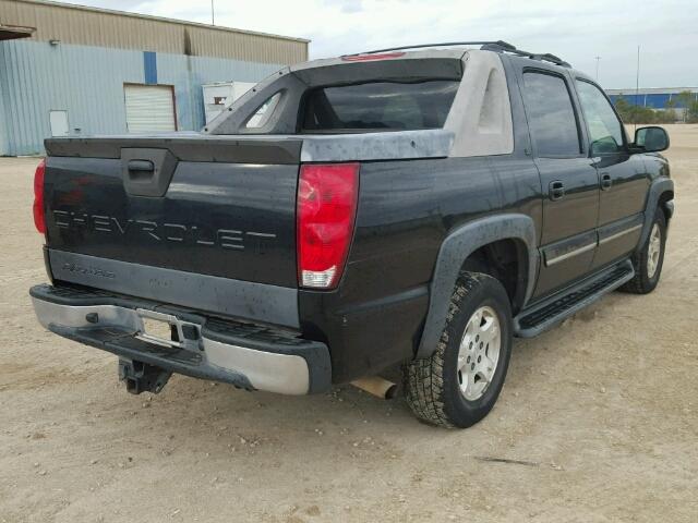 3GNEC12Z06G194796 - 2006 CHEVROLET AVALANCHE BLACK photo 4