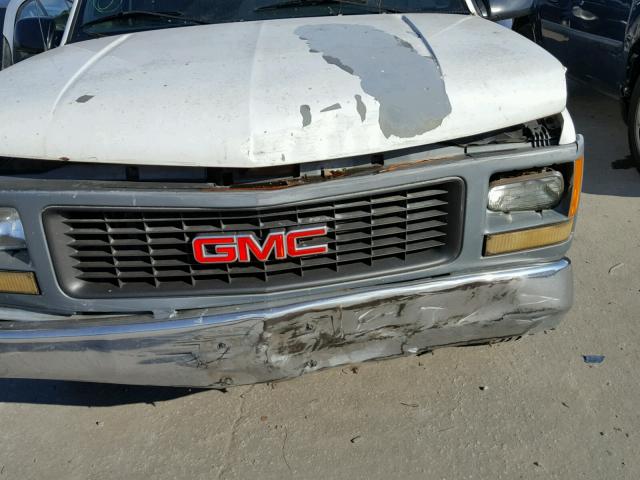 1GTEC14Z6SZ532251 - 1995 GMC SIERRA C15 WHITE photo 9