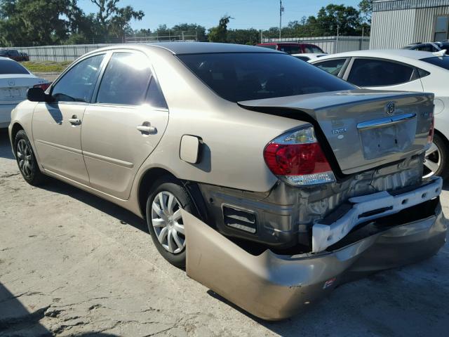 4T1BE32K65U599184 - 2005 TOYOTA CAMRY LE GOLD photo 3