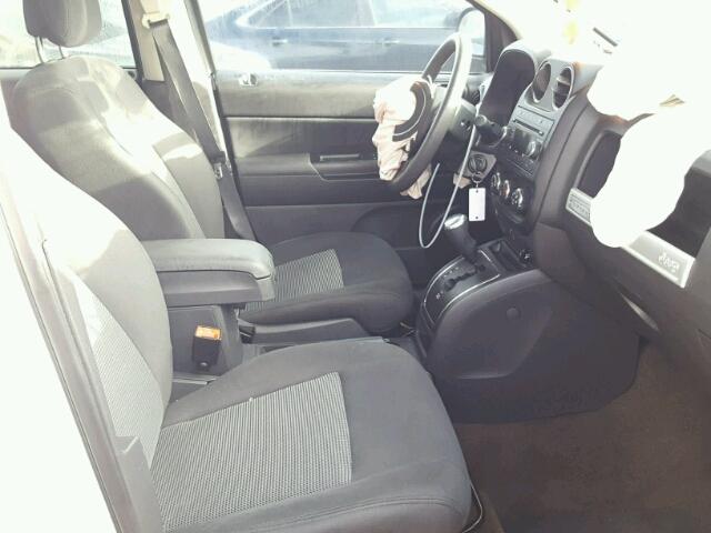 1C4NJCBA1ED714908 - 2014 JEEP COMPASS SP 白色 照片 5