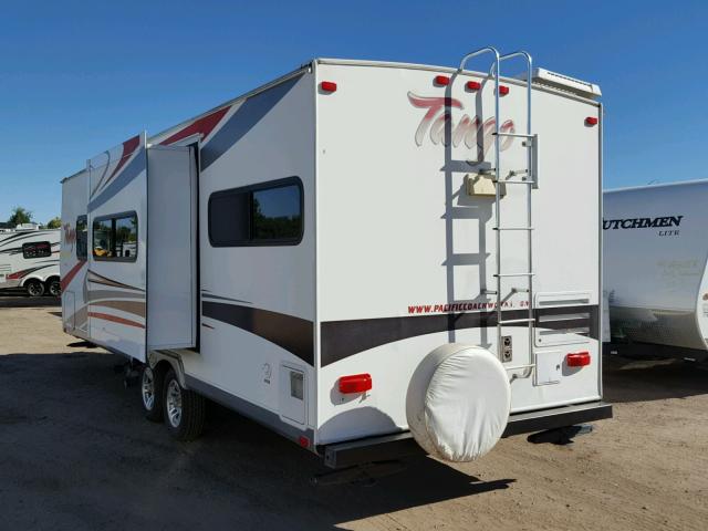 5UYTS282X8R010965 - 2008 CHALET TRAILER WHITE photo 3