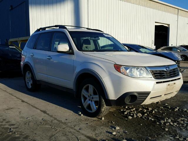 JF2SH63609H779730 - 2009 SUBARU FORESTER 2 WHITE photo 1