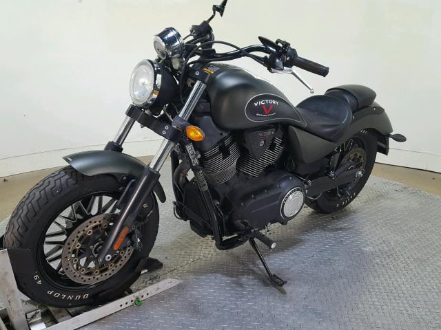 5VPLB36N2F3045588 - 2015 VICTORY MOTORCYCLES GUNNER Yaşıl foto 4