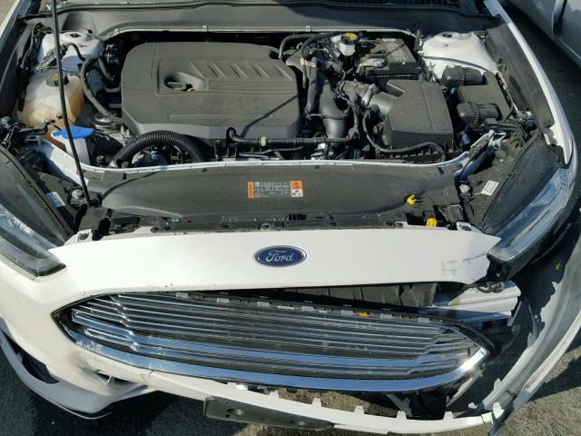 3FA6P0HD3GR366855 - 2016 FORD FUSION SE WHITE photo 7