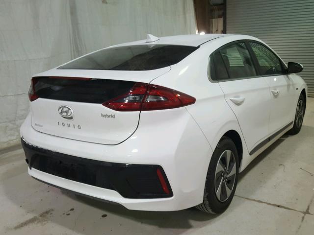 KMHC75LC0HU032068 - 2017 HYUNDAI IONIQ SEL WHITE photo 4