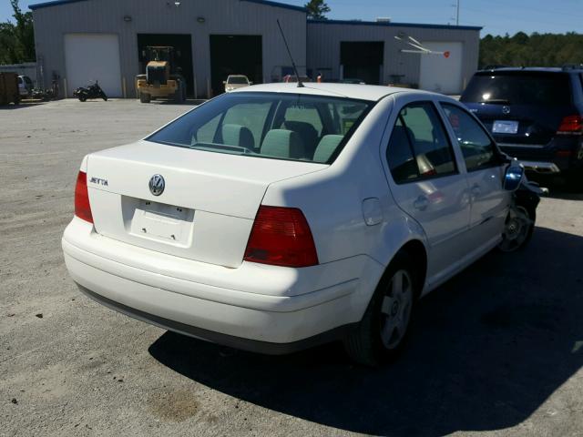 3VWSA29M2XM026420 - 1999 VOLKSWAGEN JETTA GLS WHITE photo 4