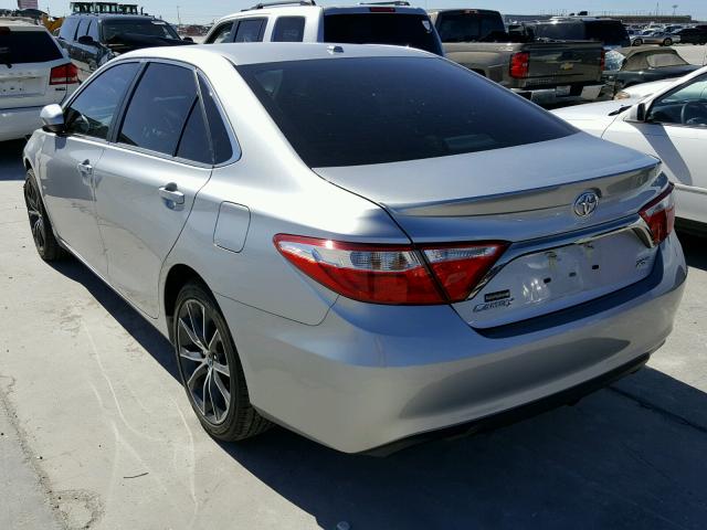 4T1BF1FK6FU964881 - 2015 TOYOTA CAMRY LE SILVER photo 3